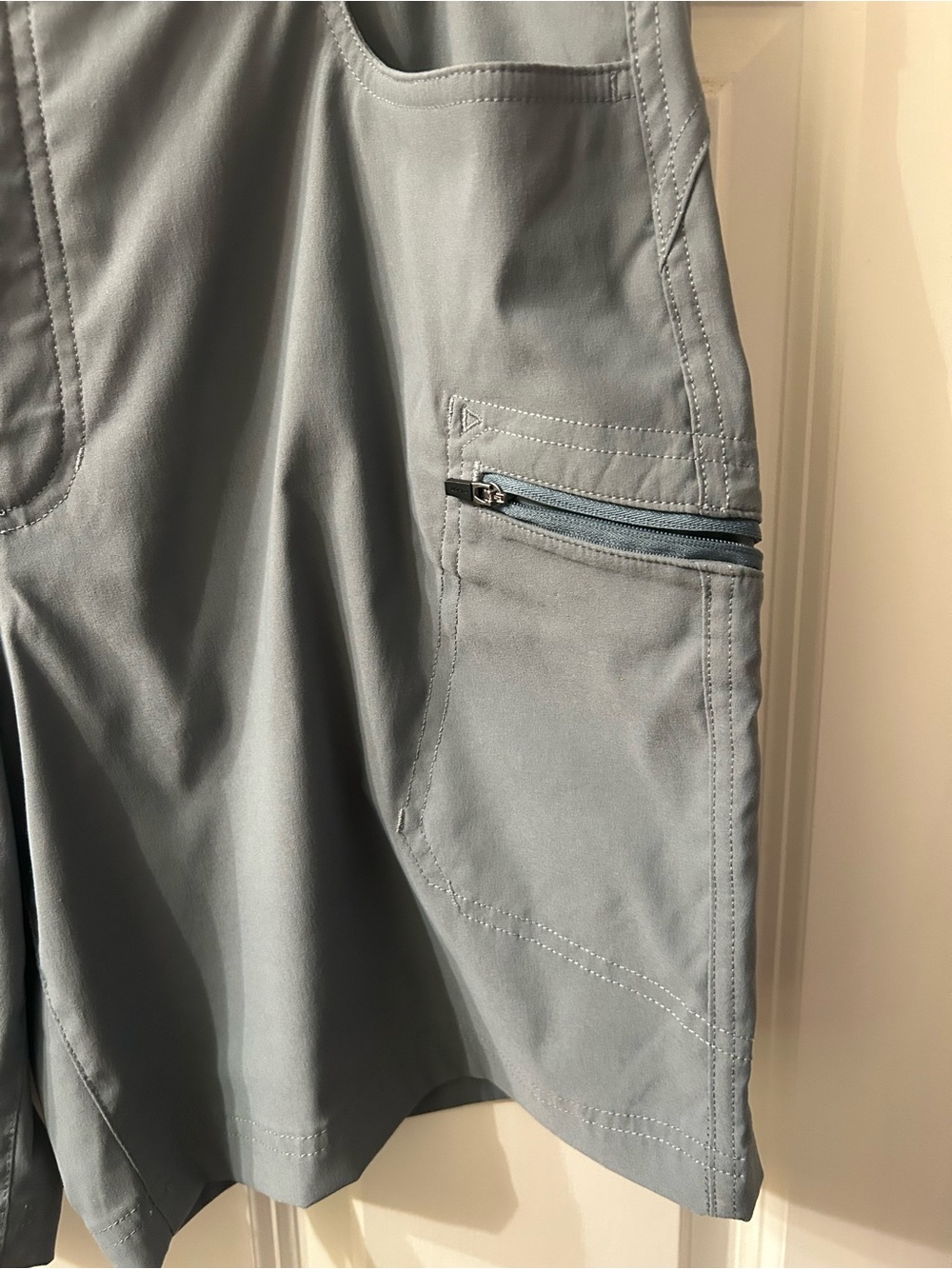 Eddie Bauer Women’s Rainier Shorts Size 14 fig blue - Picture 4 of 8